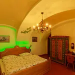 Bed & Breakfast Beerland - At The Golden Lamb Plzeň
