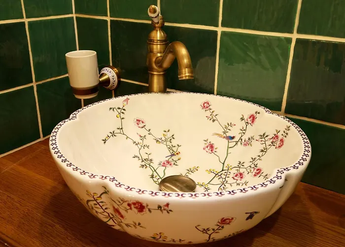 Beerland - At The Golden Lamb Bed & Breakfast