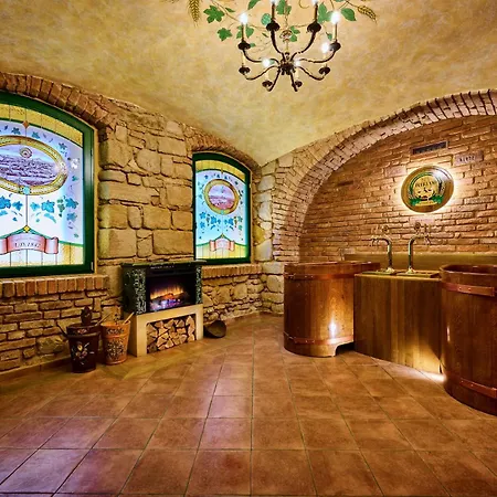 Bed & Breakfast Beerland - At The Golden Lamb Plzen